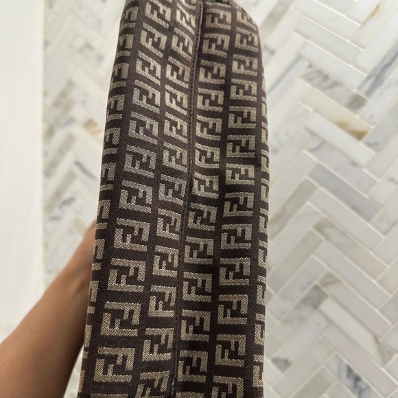 Fendi authentic designer tote - Picture 6 of 9